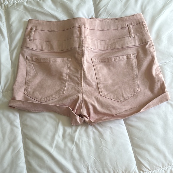 Light pink high waisted shorts - Picture 6 of 6